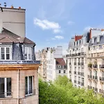 Nid Elegant Avec Climatisation - Paris 3